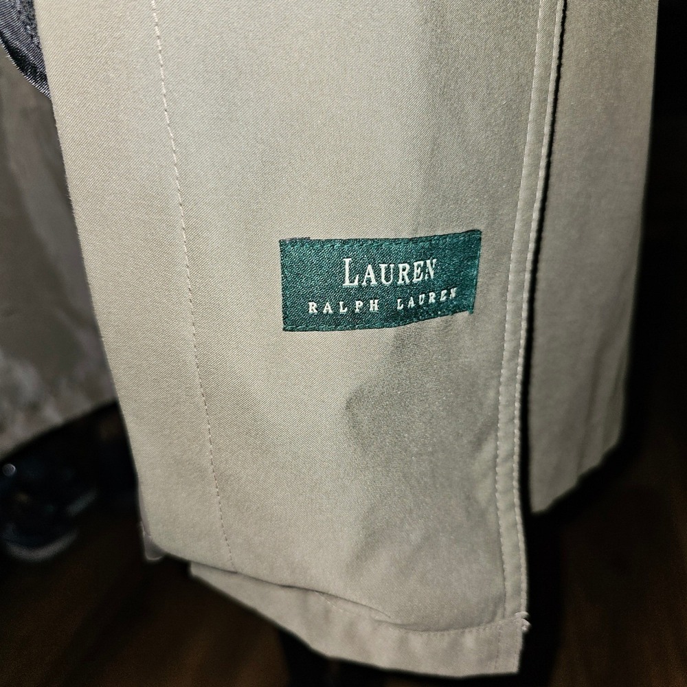 Lauren Ralph Lauren Men's Trench Coat in Light Tan with Blue Lining - Picture 7 of 8